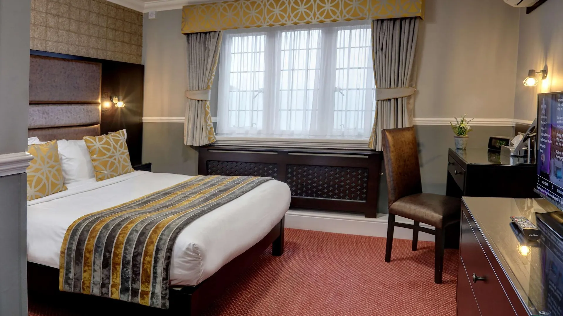 Rogerthorpe Manor Hotel Pontefract